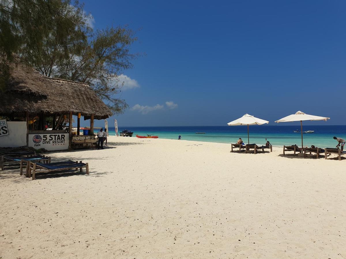 Vertshus Nungwi Inn Beach Cottages