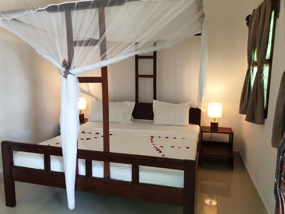 Vertshus Nungwi Inn Beach Cottages 3*